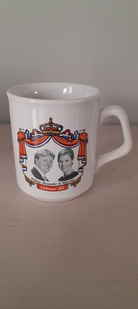 Willem Alexander en Maxima officiële mok, Ophalen of Verzenden, Zo goed als nieuw, Servies