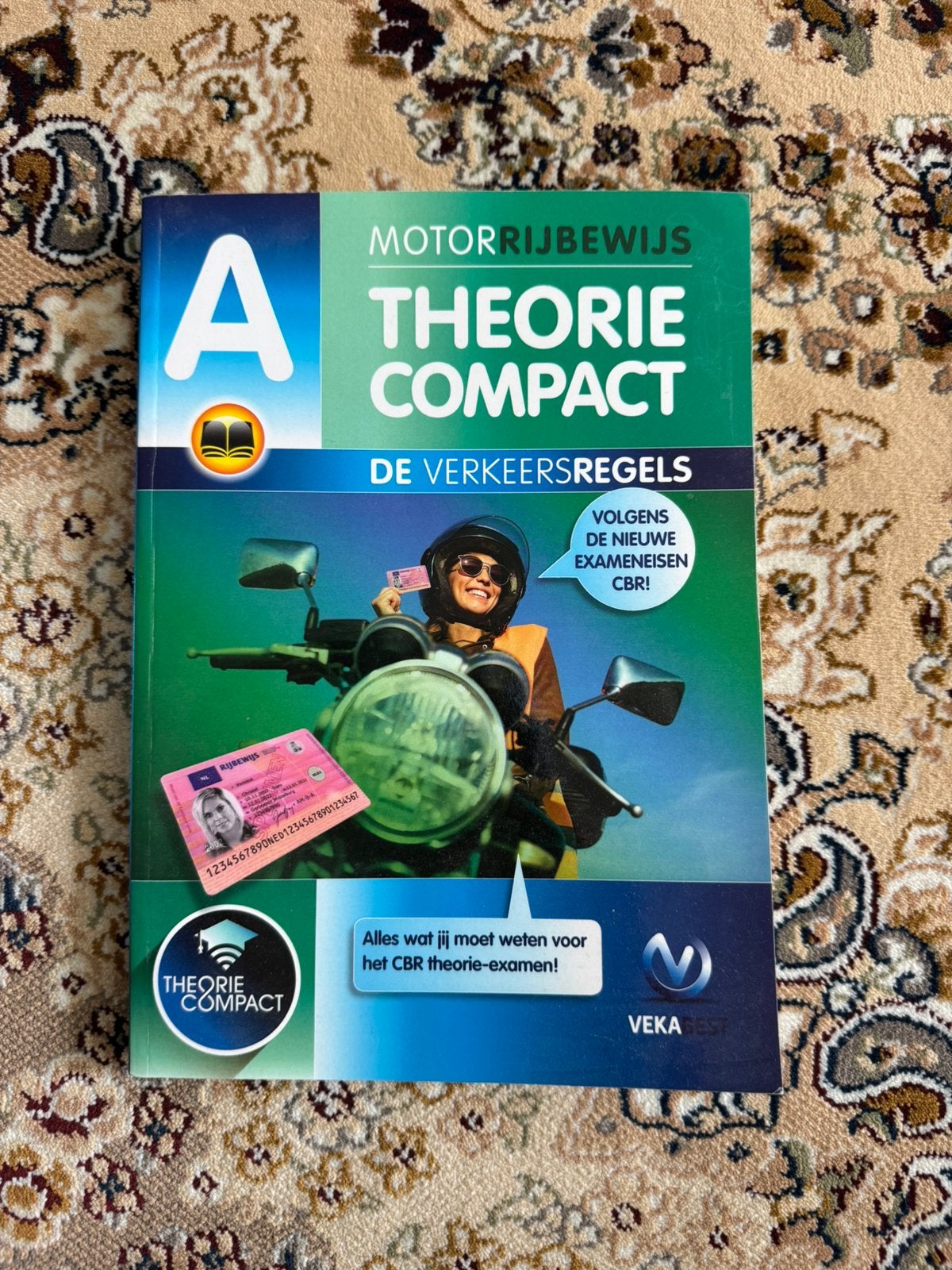 Theorie boek motor, Ophalen of Verzenden, Zo goed als nieuw