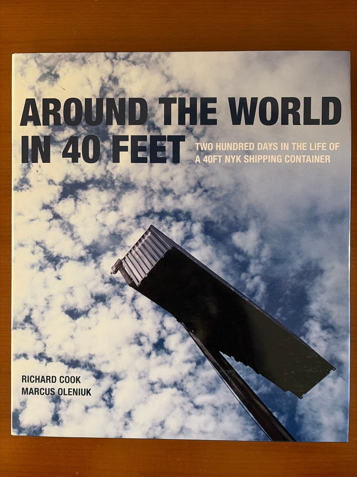 Around the World in 40 Feet - Richard Cook, Verzenden, Zo goed als nieuw, Europa