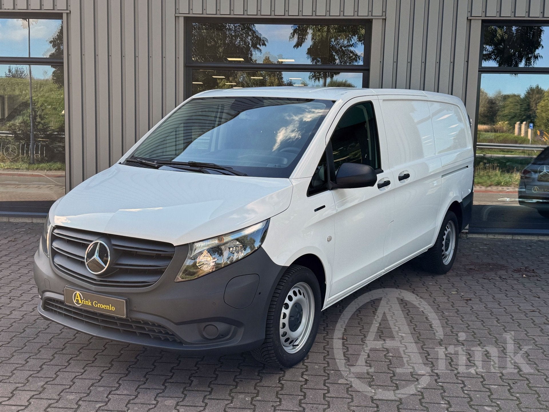 Mercedes-Benz eVito 112 L2 60 kWh 275 km WLTP 2x Schuifdeur, Stof, Gebruikt, Zwart, Met garantie (alle)