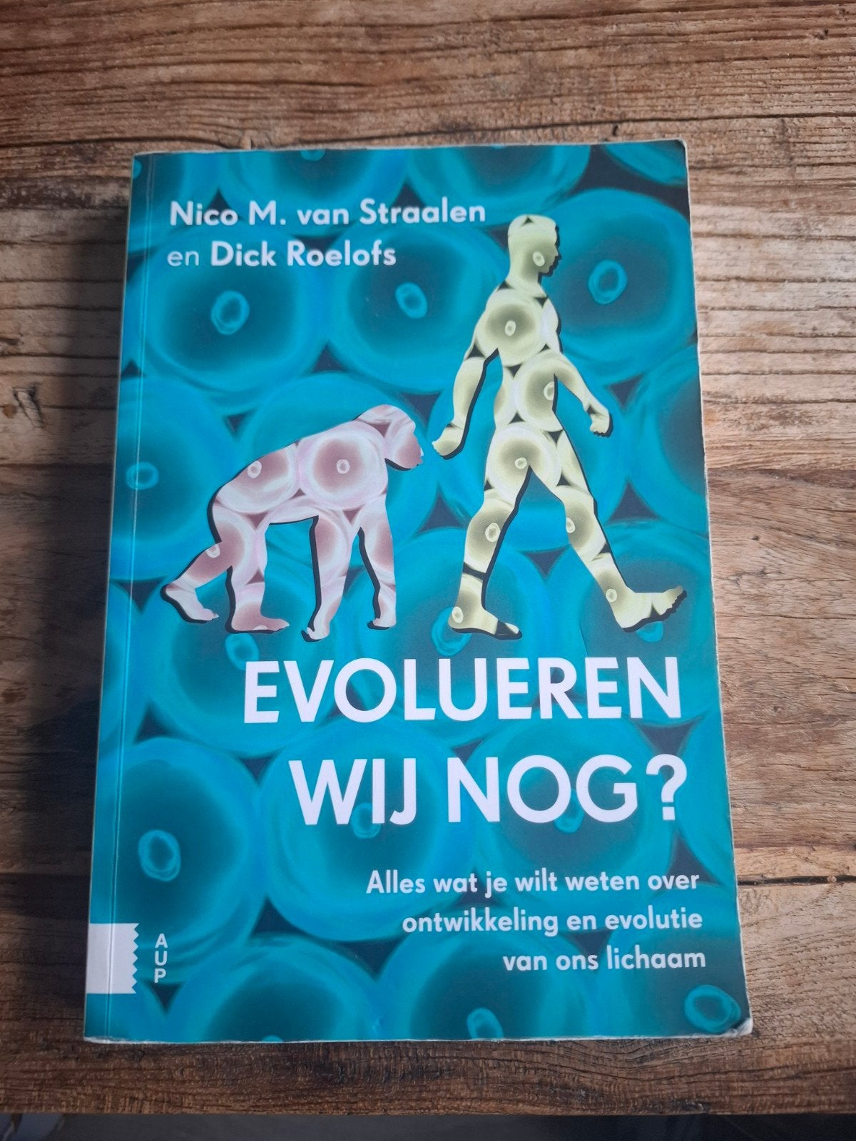 Evolueren wij nog?, Gelezen, Nico M. van Straalen; Dick Roelofs, Ophalen of Verzenden, WO