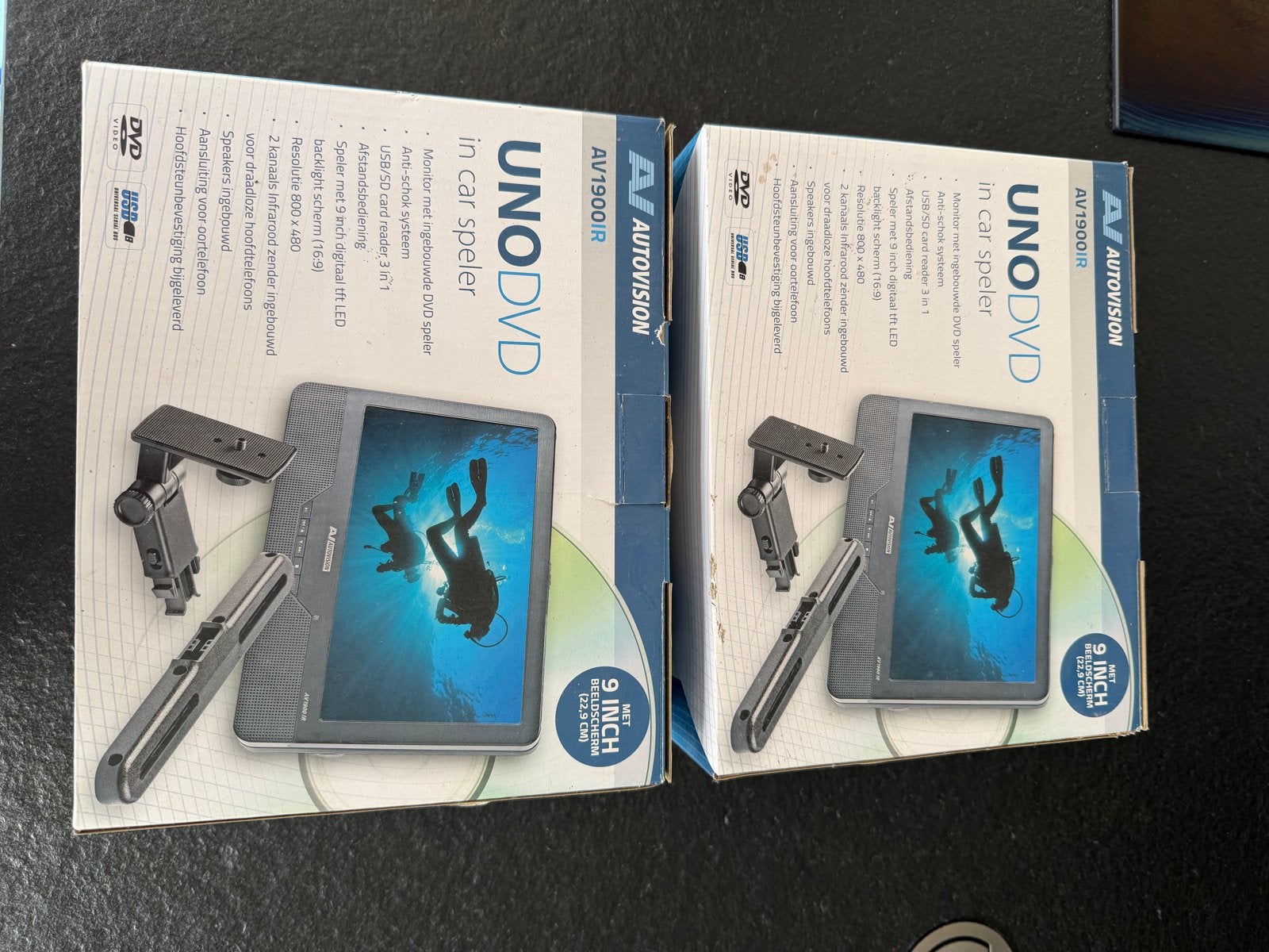 AV Autovision UNO DVD in car speler 9 inch (2 stuks), Gebruikt, Draagbaar, Ophalen of Verzenden, Overige merken