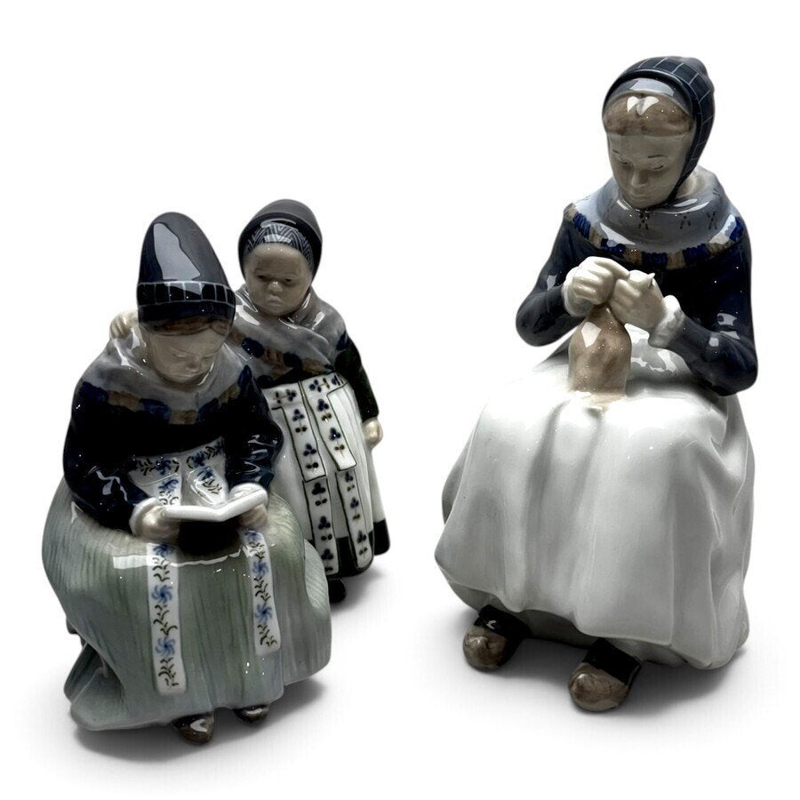Royal Copenhagen - Beelden in klederdracht (2x), Ophalen of Verzenden, Gebruikt, Mens