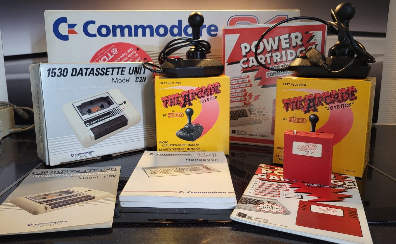 Commodore 64 Compleet Pakket - Retro Gaming Erfgoed, Computers en Software, Vintage Computers, Ophalen, Commodore