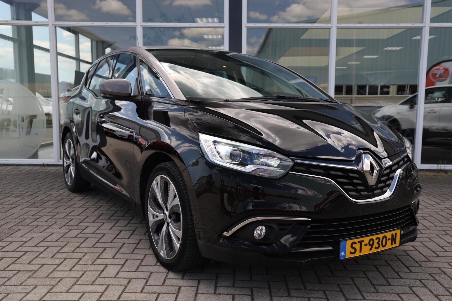 Renault Scenic 1.5 dCi Intens|Automaat|Camera|Navi|Cruise co, Gebruikt, Euro 6, 4 cilinders, 1850 kg