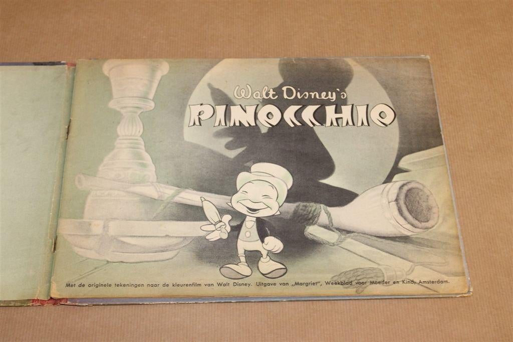 Pinocchio Plaatjesalbum — Compleet Margriet Vintage 1957, Ophalen of Verzenden, Gelezen