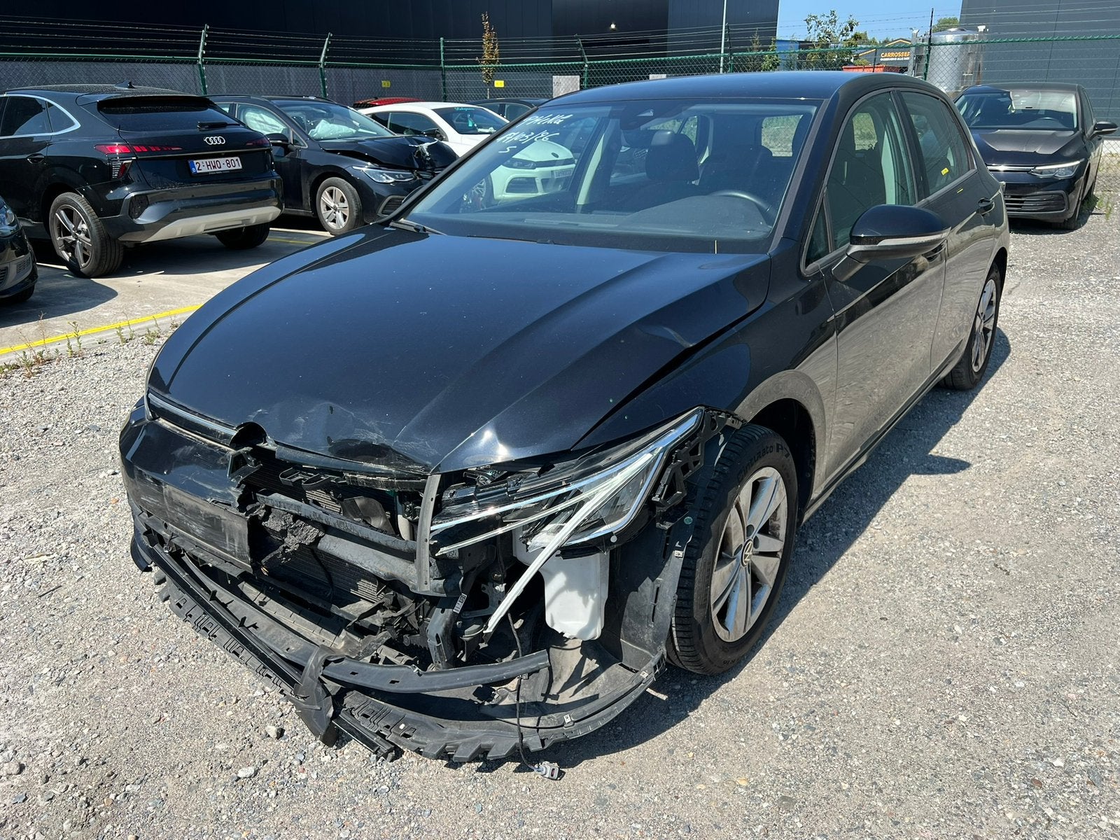Vw Golf 8 / 2022 / 1.0 TFSI 110 Pk / 87772 km / Schadewagen, Auto diversen, Schadeauto's, Ophalen, Volkswagen, Zwart, Handgeschakeld