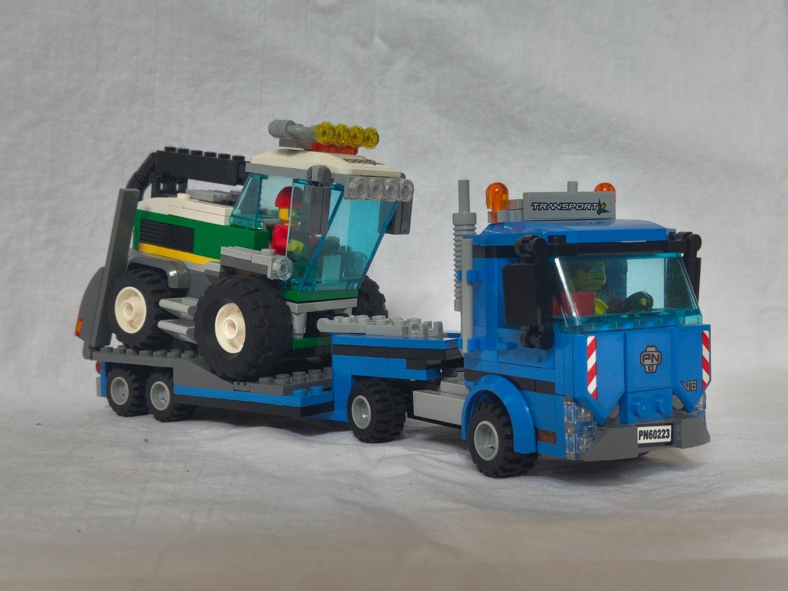 Lego City: Graanmaaier met truck - 60223, Inclusief minifiguren, Lego, Ophalen of Verzenden, City