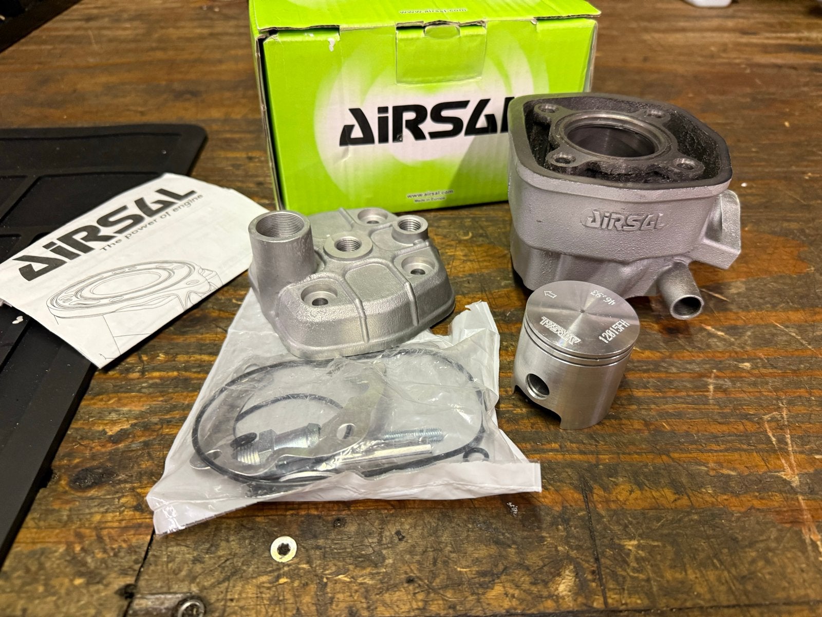 Nieuwe Airsal 70cc Iron cilinder Derbi Euro2 (transport scha, Derbi, Derbi, Nieuw, Ophalen of Verzenden