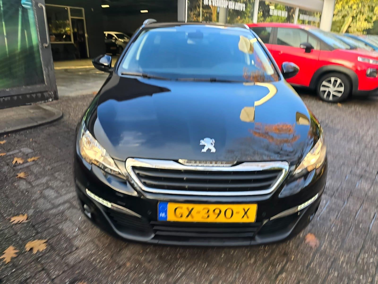 Peugeot 308 SW 1.6 BlueHDI Blue Lease Executive Pack | PANO, Voorwielaandrijving, Dealer onderhouden, Stof, Gebruikt