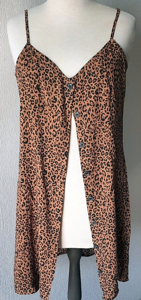 Topje Tijgerprint mt.36 H & M voorkant met knopen, Kleding | Dames, Tops, H&M, Bruin, Nieuw, Ophalen of Verzenden
