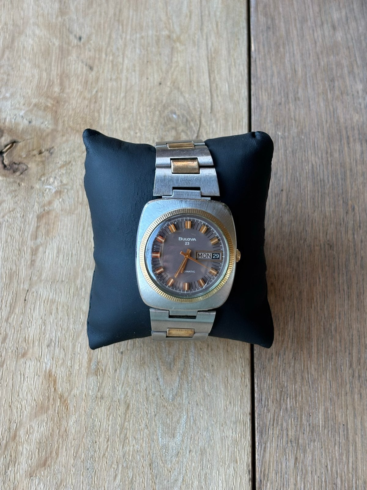 Bulova 23 Automatic Vintage Herenhorloge jr '70 goud/staal, Sieraden, Tassen en Uiterlijk, Horloges | Antiek, Staal, Met bandje
