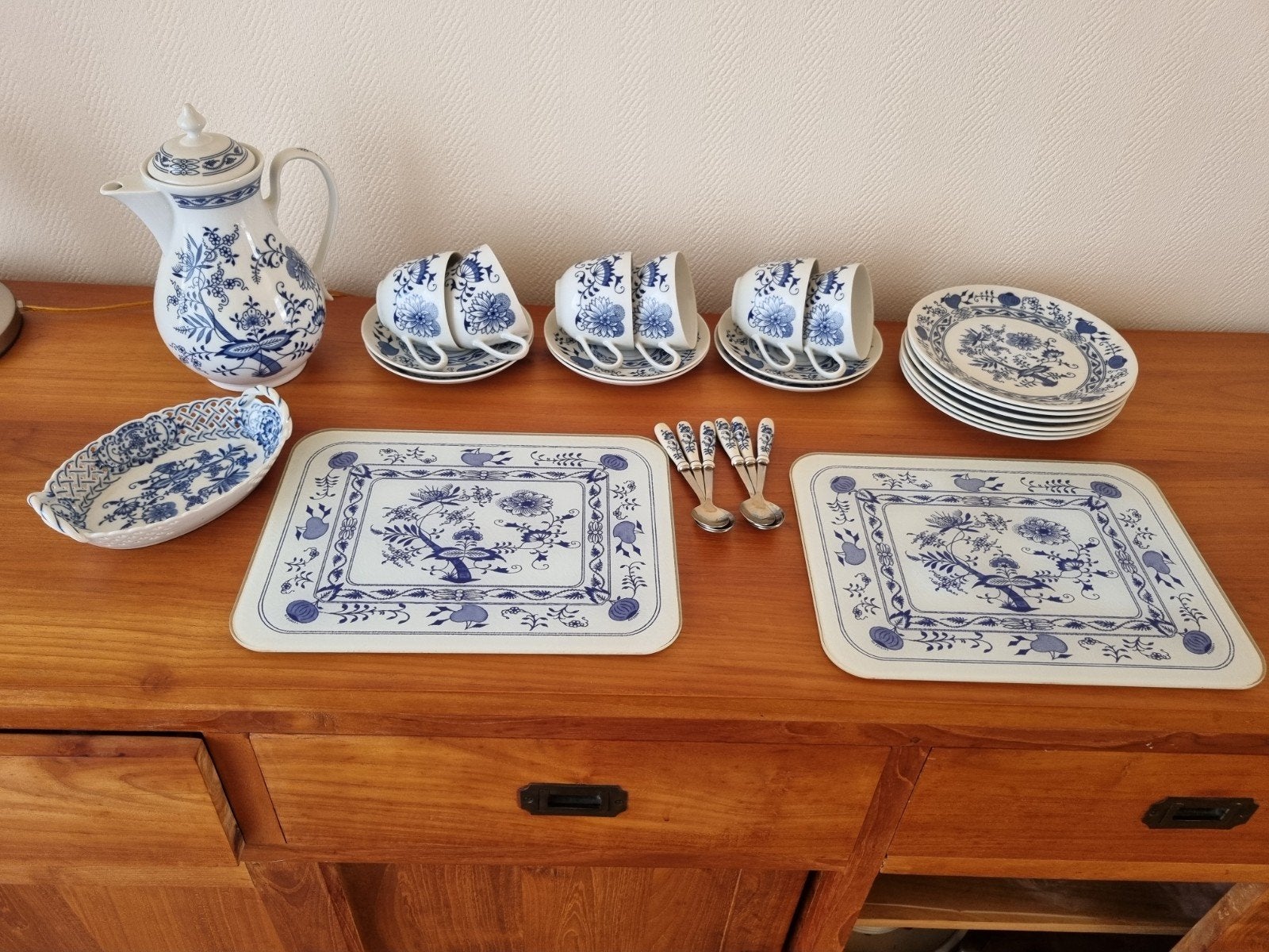 servies goed, Ophalen, Zo goed als nieuw, Overige stijlen
