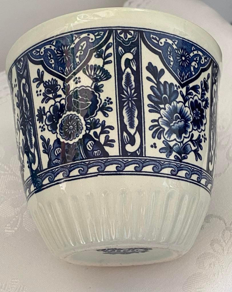 By Boch, Delfts, bloempot nieuwstaat 10x10 cm creme blauw, Ophalen of Verzenden