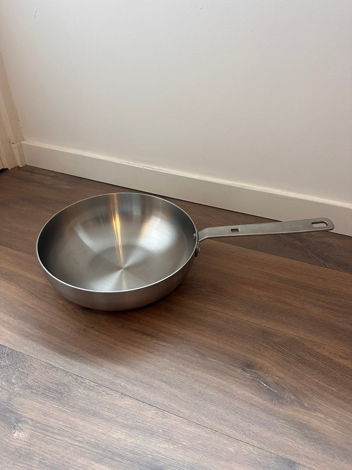 Skottsberg RVS Wokpan – 28 cm (ZGAN), Ophalen of Verzenden, Zo goed als nieuw, Rvs, Koekenpan of Braadpan