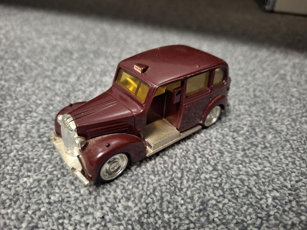 Austin FX3 London Taxi 1:43, Ophalen of Verzenden, Zo goed als nieuw, Auto, Overige merken