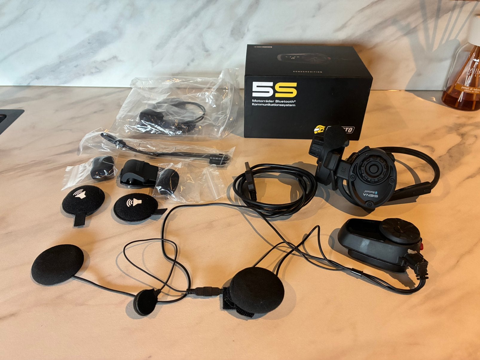 Sena 5S bluetooth headset carkit systeem helm SPH10 compleet, Auto diversen, Carkits, Ophalen of Verzenden, Zo goed als nieuw