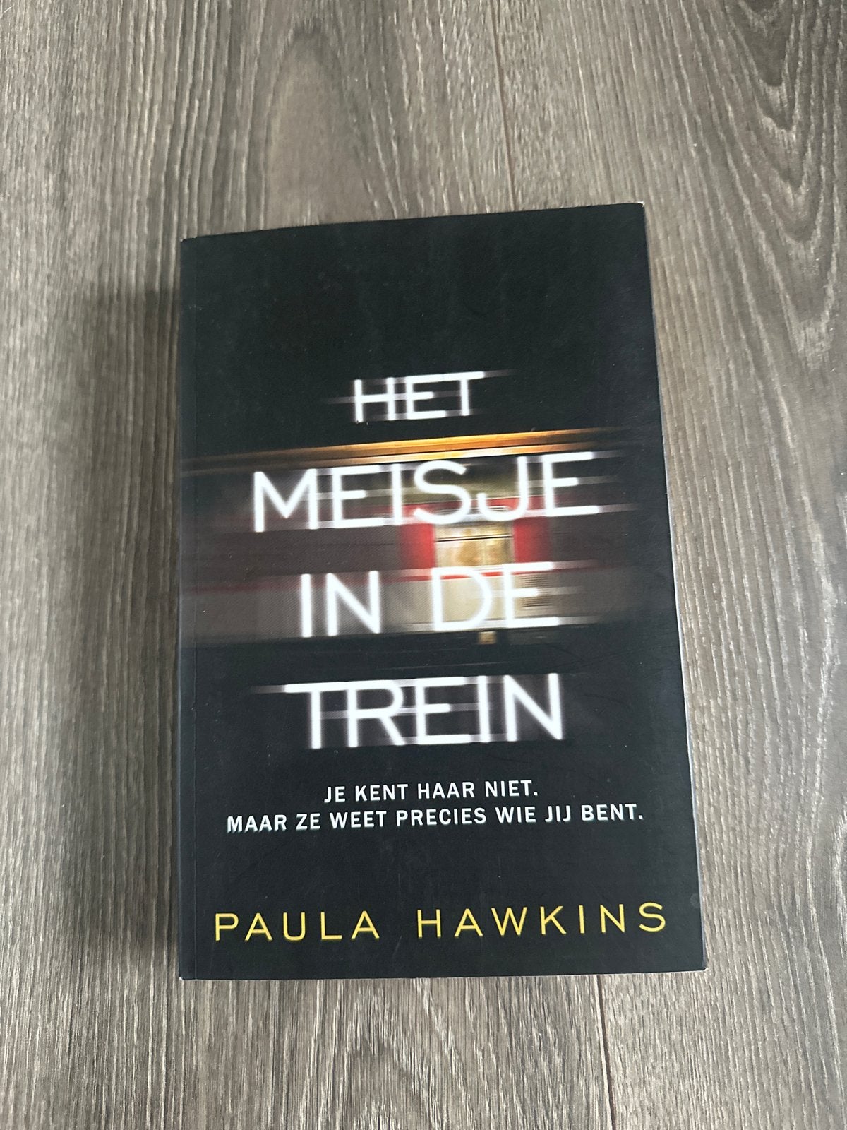 Het meisje in de trein - Paula Hawkins (Thriller), Ophalen of Verzenden, Gelezen, Europa overig