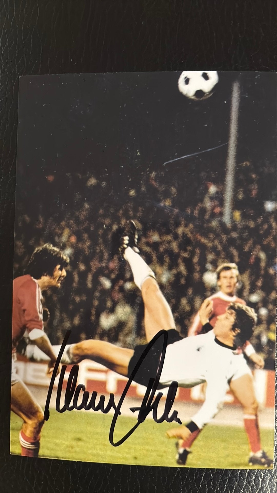 KLAUS FISCHER FOTO met ECHTE handtekening FALLRUCKZIEHER, Verzenden, Zo goed als nieuw, Buitenlandse clubs, Overige typen
