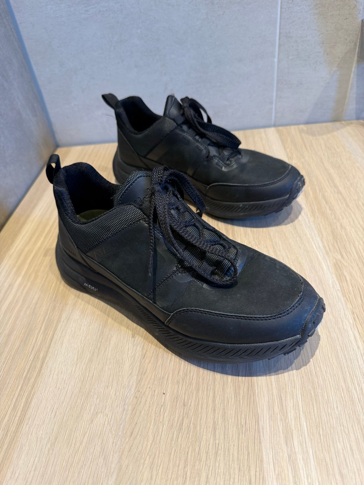 Clarks zwarte sneakers maat 41.5, Zwart, Ophalen of Verzenden, Sneakers of Gympen, Gedragen