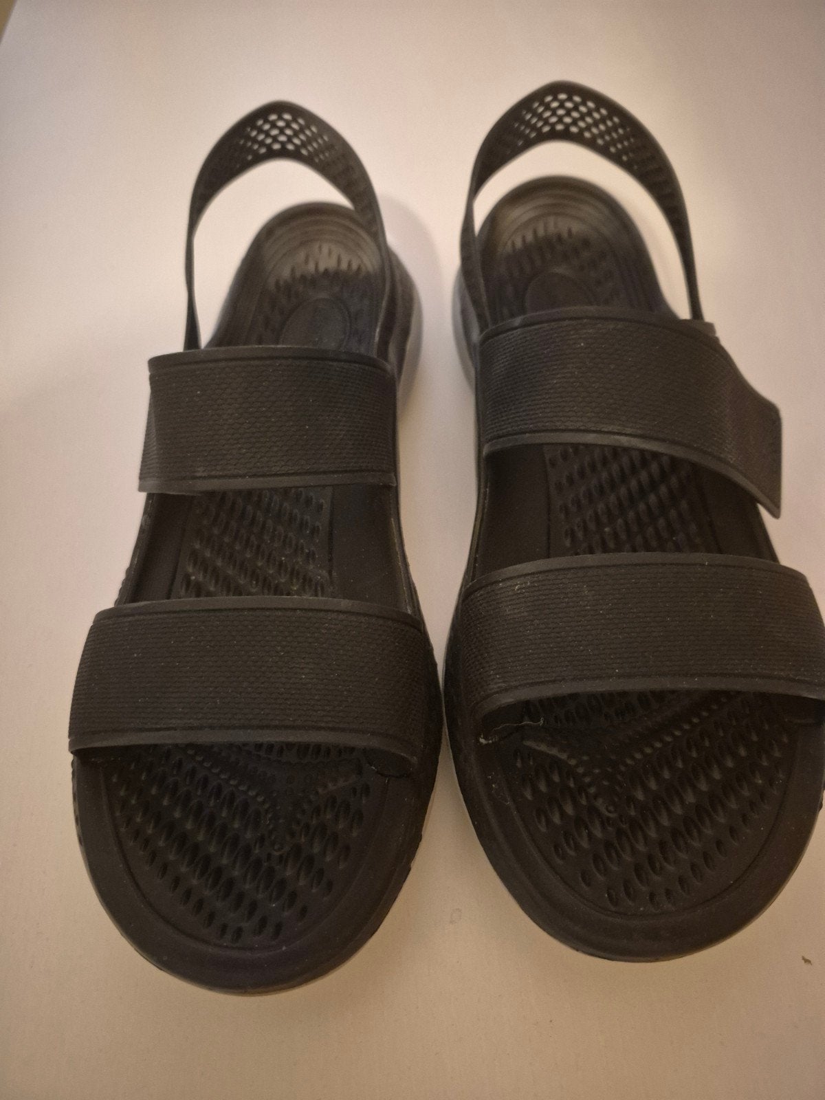 Crocs sandalen, Ophalen of Verzenden, Zo goed als nieuw, Zwart, Sandalen of Muiltjes