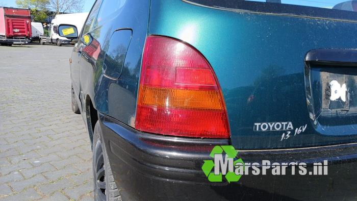 Achterlicht links van een Toyota Starlet, Gebruikt, -, -, Ophalen of Verzenden