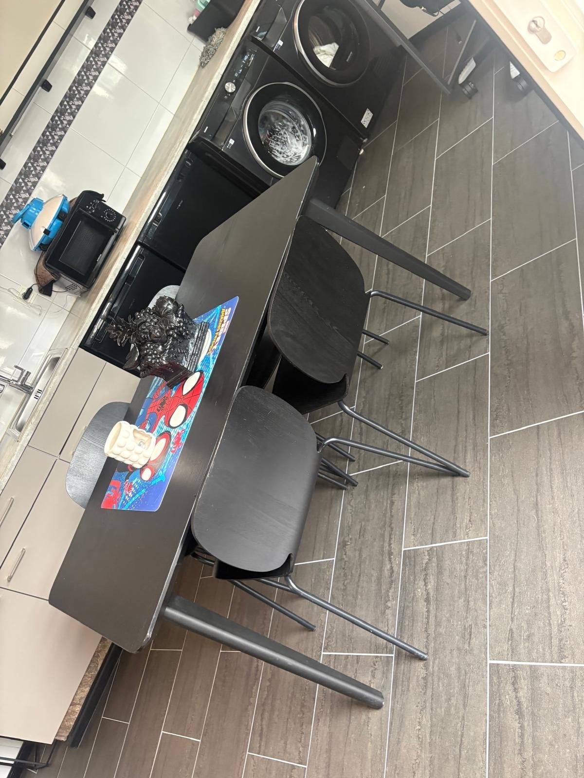 Eettafel met stoelen - Modern en Compact, Ophalen, Gebruikt, 100 tot 150 cm, Tot twee personen
