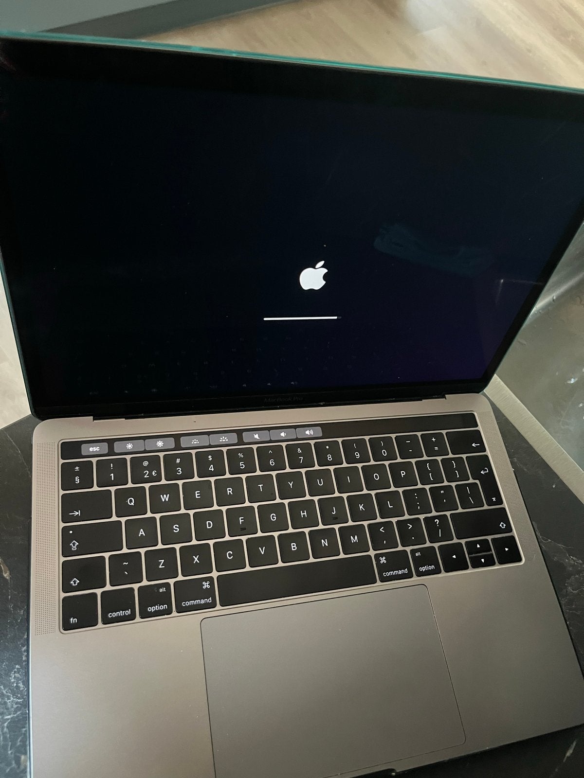 MacBook Pro A1706 - zeer goede staat, Gebruikt, 256 GB, 2 tot 3 Ghz, Qwerty