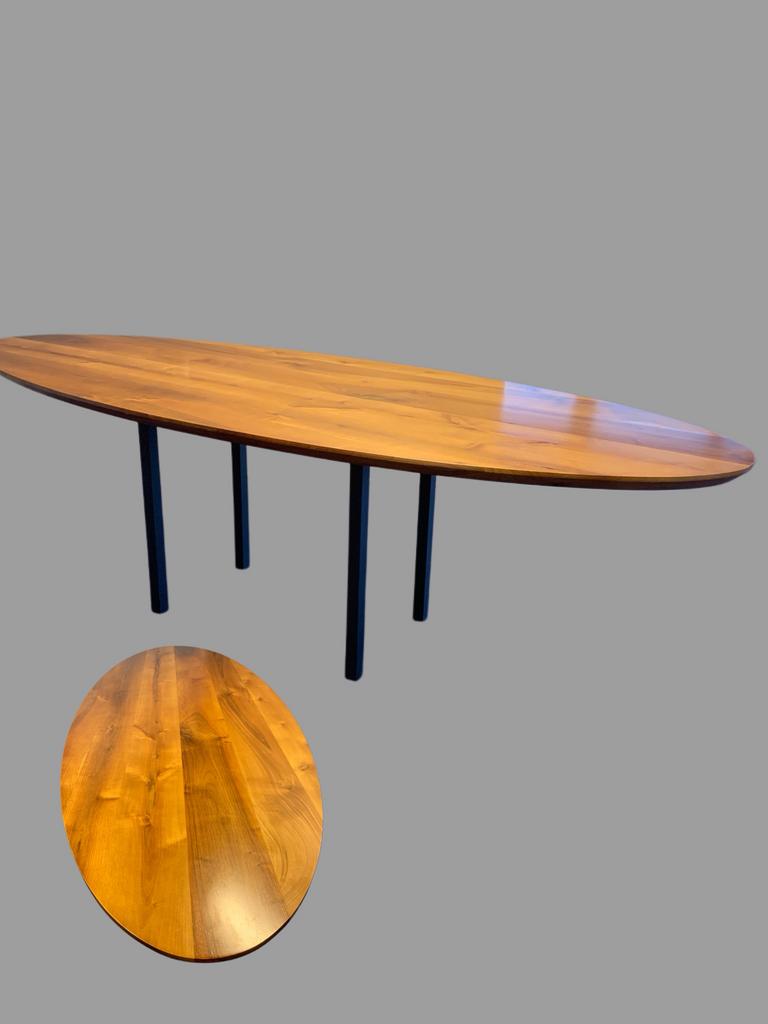 Ovale design tafel walnoot walnut massief, Ophalen, 100 tot 150 cm, Vijf personen of meer, Ovaal