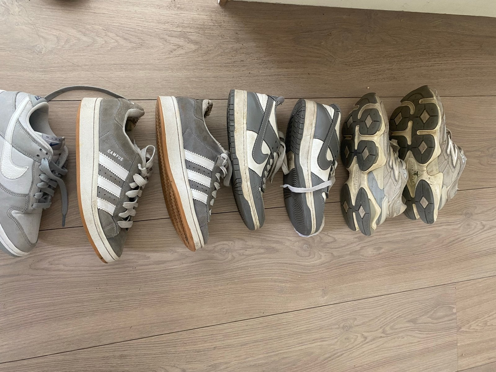 Partij sneakers: Adidas Campus, Nike Dunks, Balenciaga, Ophalen of Verzenden, Gedragen, Grijs, Sneakers of Gympen