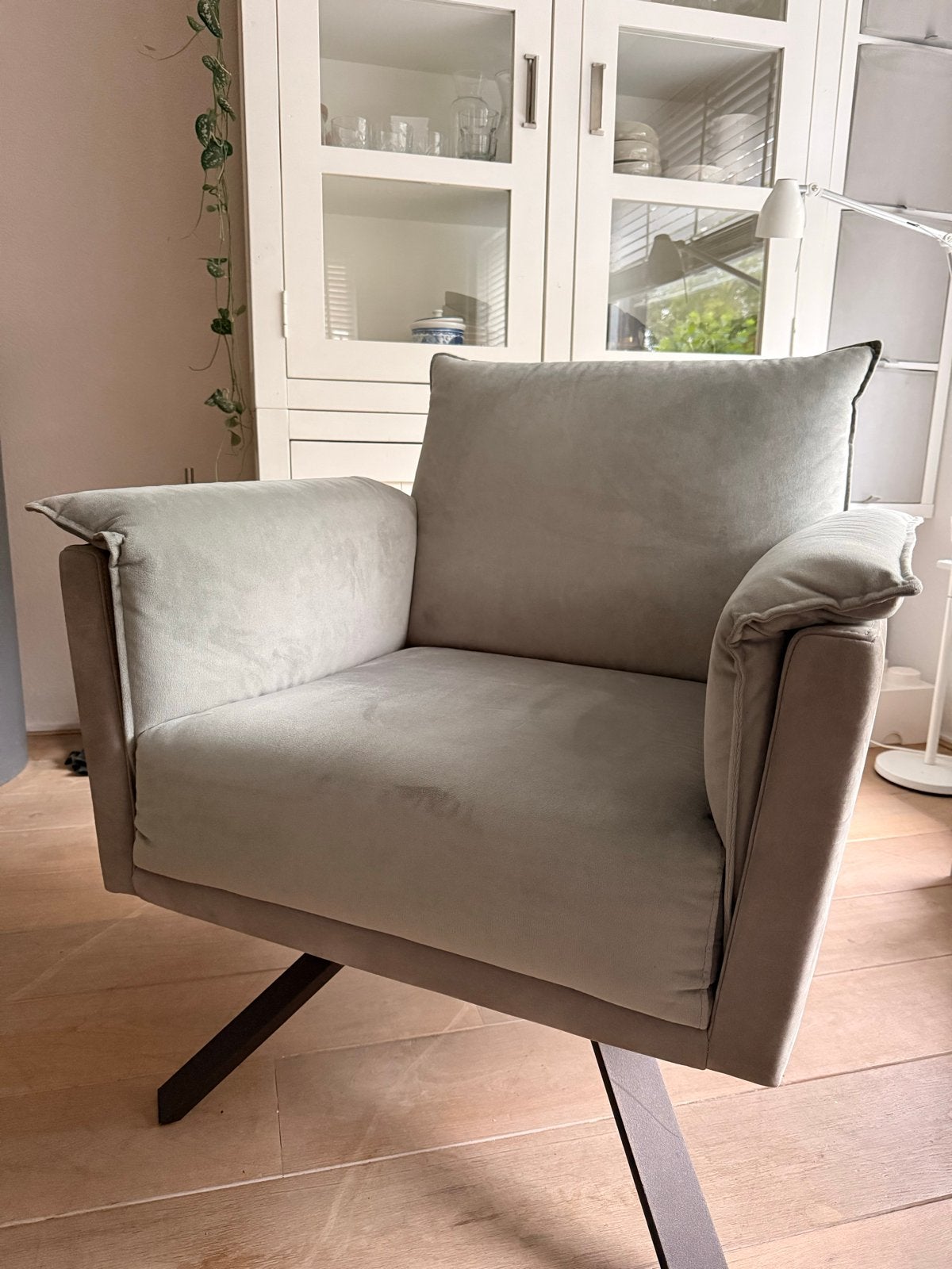 Fauteuil draaistoel Prominent lichtgroen stof - Z.G.A.N., Ophalen, 75 tot 100 cm, Zo goed als nieuw, Stof