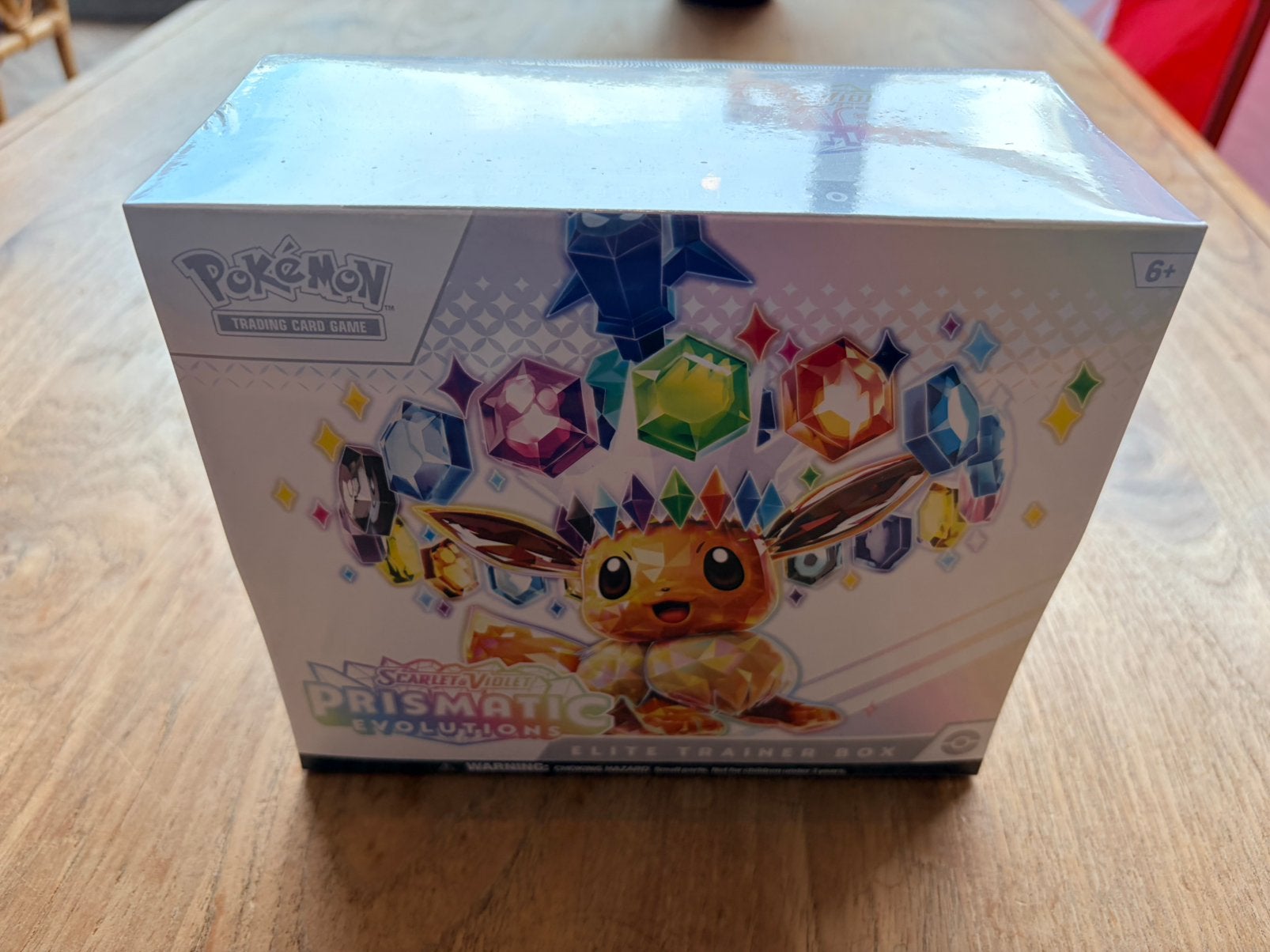 Prismatic Evolutions ETB - Sealed - Pokemon, Ophalen of Verzenden, Nieuw, Meerdere kaarten, Foil