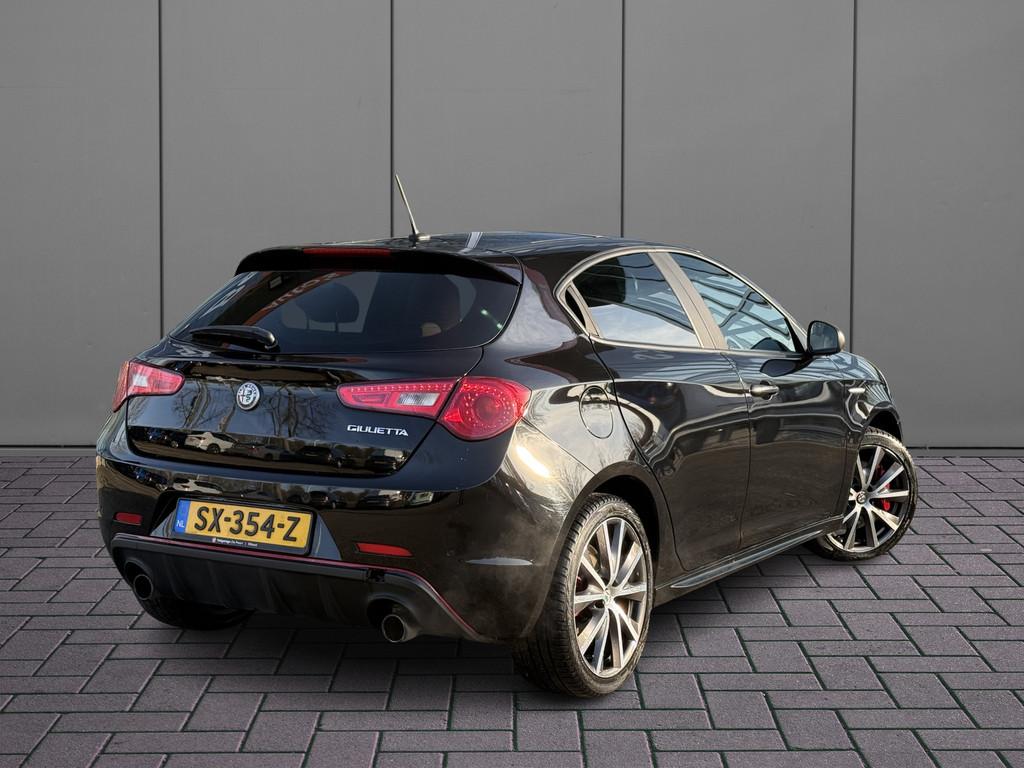 Alfa Romeo Giulietta 1.4 Turbo MultiAir Super | NL-auto | Pa, Euro 6, 4 cilinders, Zwart, Automatische klimaatregeling
