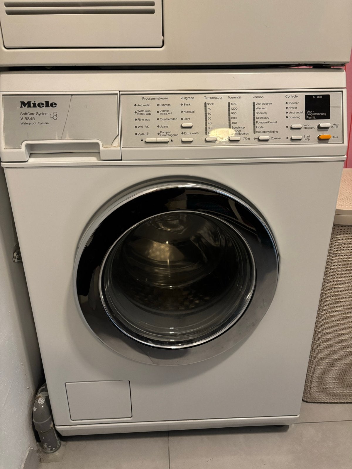 GratisMiele SoftCare System V 5845 Wasmachine