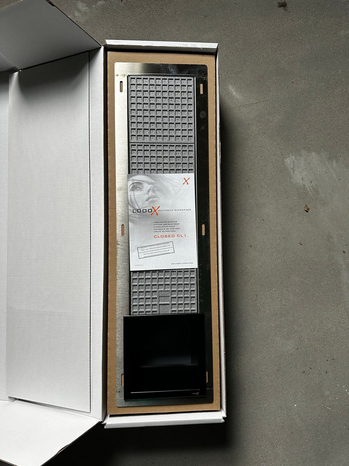 Looox Zwarte toiletreserverolhouder, Toilet-accessoire, Nieuw, Ophalen of Verzenden, Overige merken