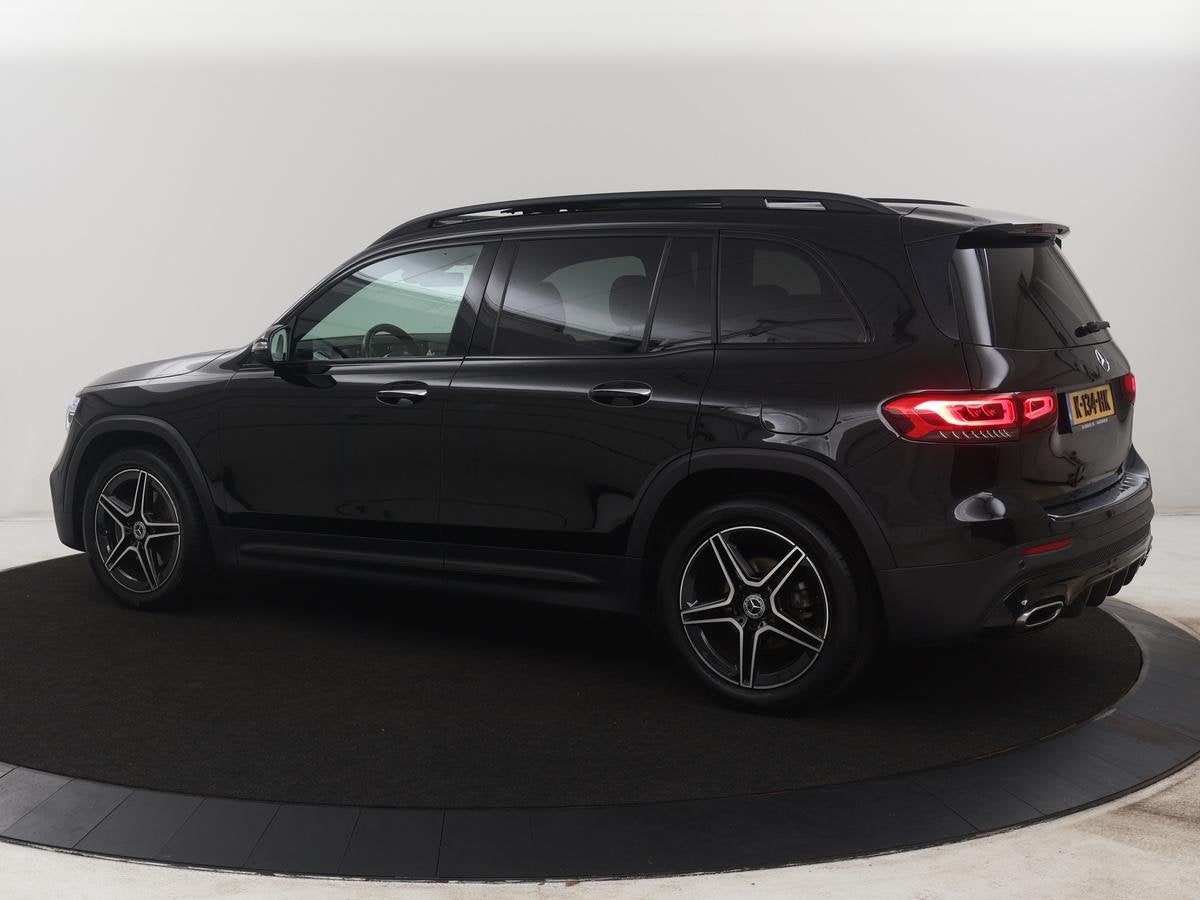 Mercedes-Benz GLB 200 Business Solution AMG | Panoramadak |, Auto's, 4 cilinders, Leder en Stof, Origineel Nederlands, Bedrijf