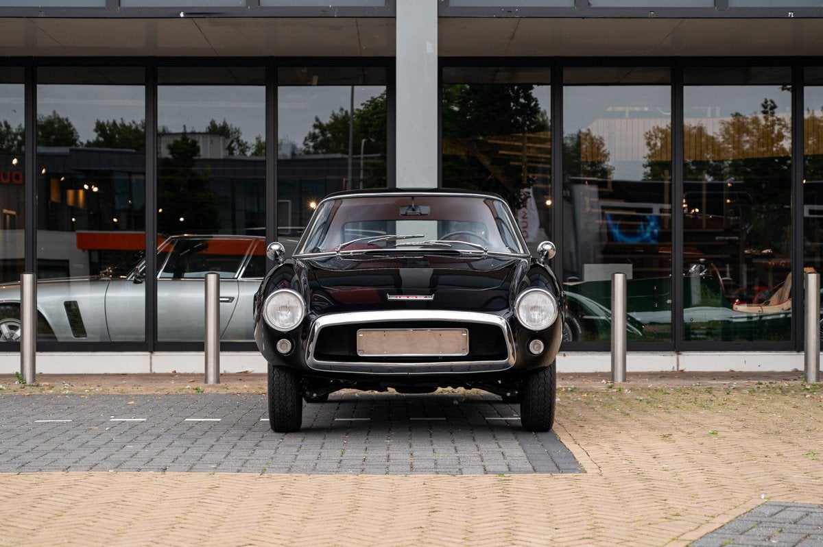 Fiat GHIA 1500 GT (bj 1965), Auto's, Lederen bekleding, Gebruikt, 4 cilinders, 4 stoelen