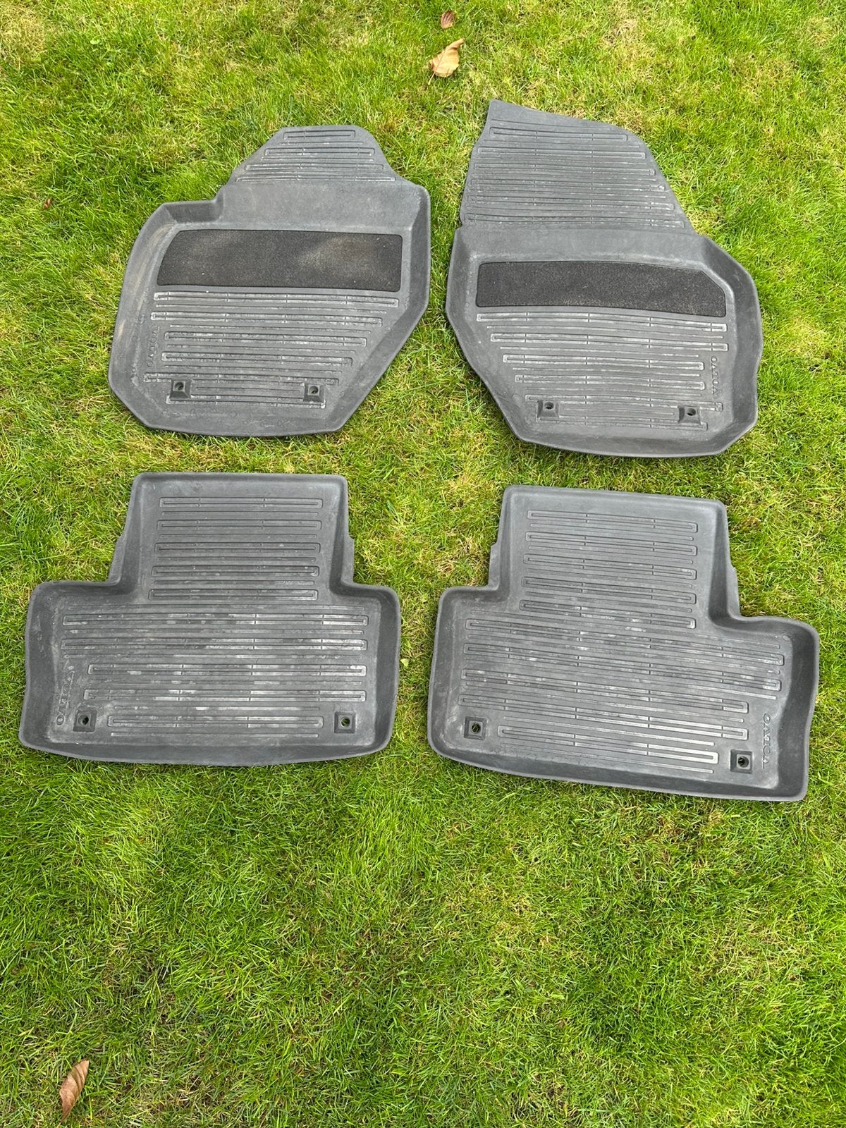 Originele Wintermatten Volvo XC 60, Ophalen, Gebruikt
