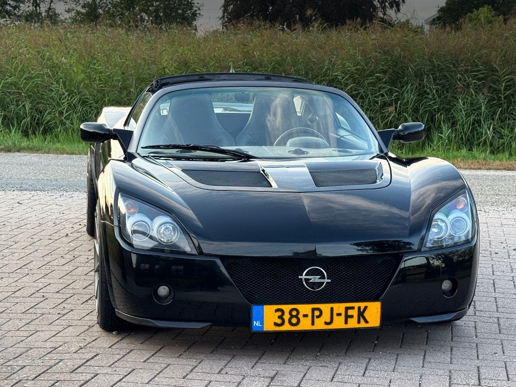 Foto 15 van Opel Speedster 2.2 zwart 2004 hardtop