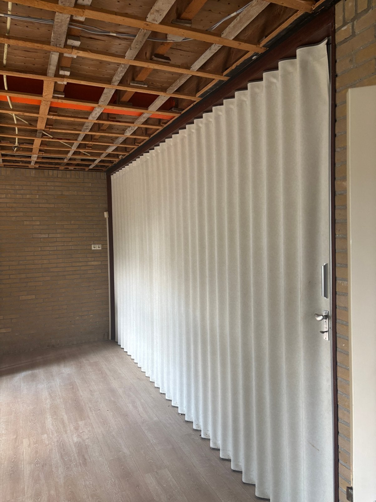 Goed functionerende schuifwand met slot en handgreep, Ophalen, Gebruikt, Overige typen, Schuifdeur