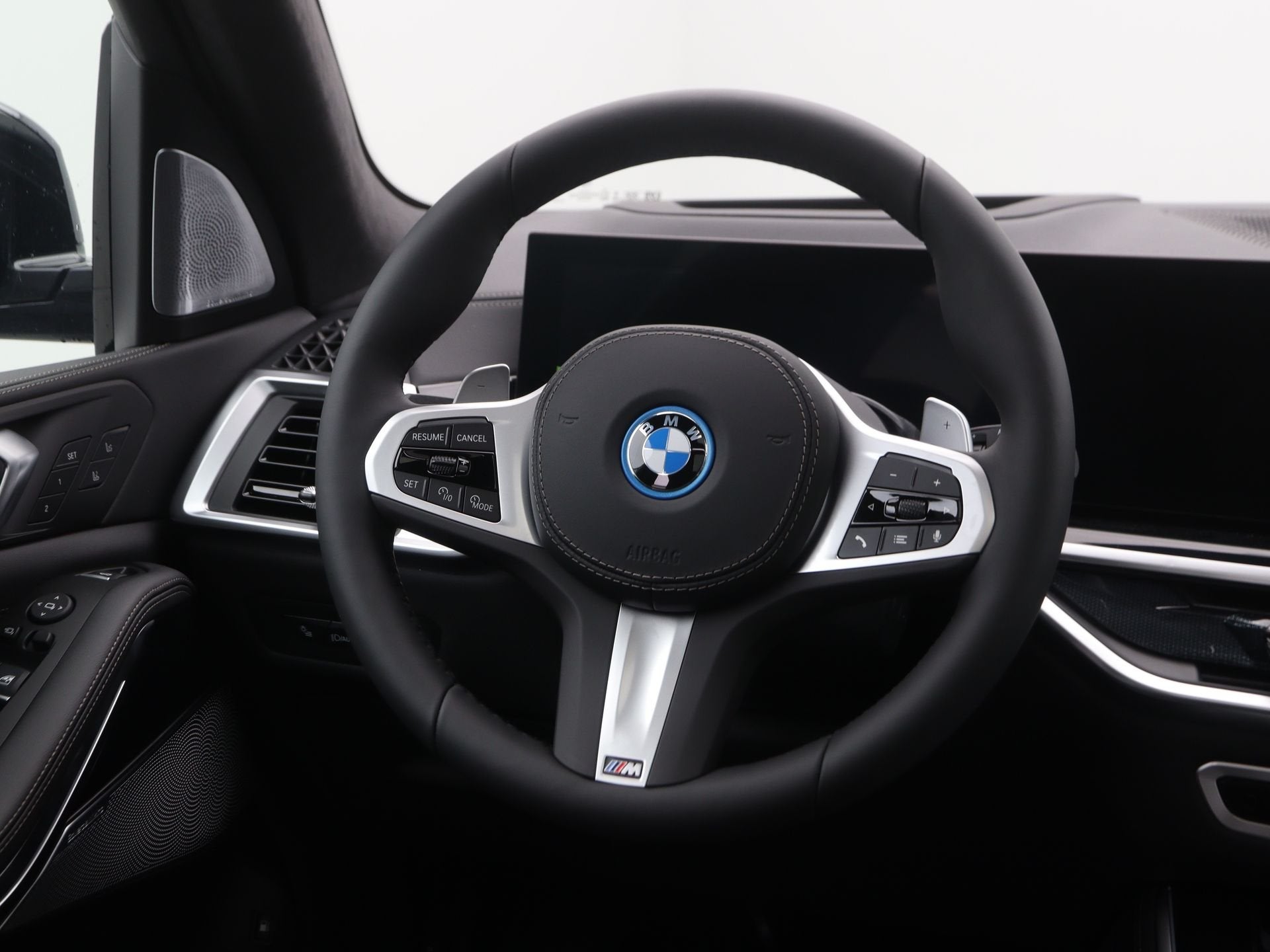 BMW X5 xDrive50e (bj 2026, automaat), Auto's, 2395 kg, Met garantie (alle), Blauw, Overige brandstoffen