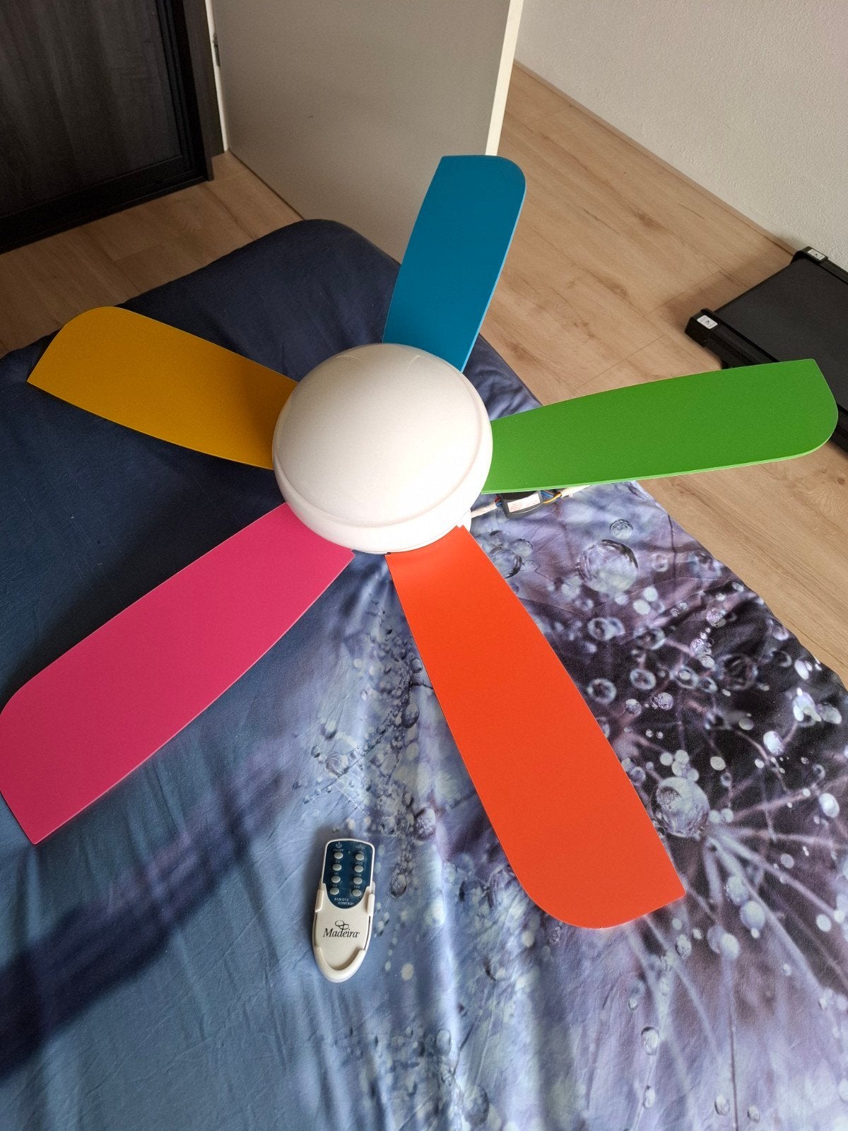 MADEIRA Plafond Ventilator met lamp en afstandsbediening, Ophalen of Verzenden, Ventilator met afstandsbediening, Zo goed als nieuw