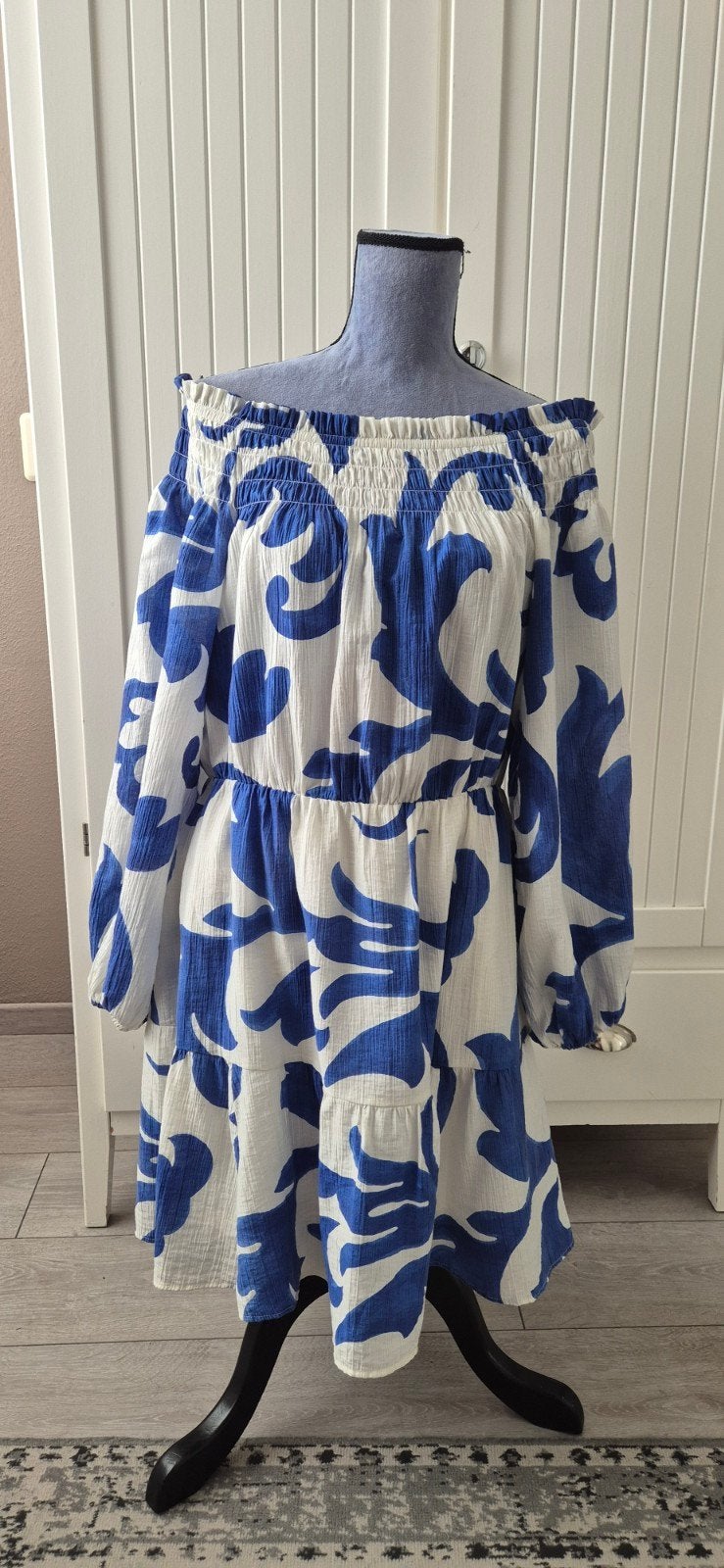 Leuke off-shoulder zomer jurk, mt L H&M
Oo, H&M, Blauw, Maat 42/44 (L), Ophalen of Verzenden