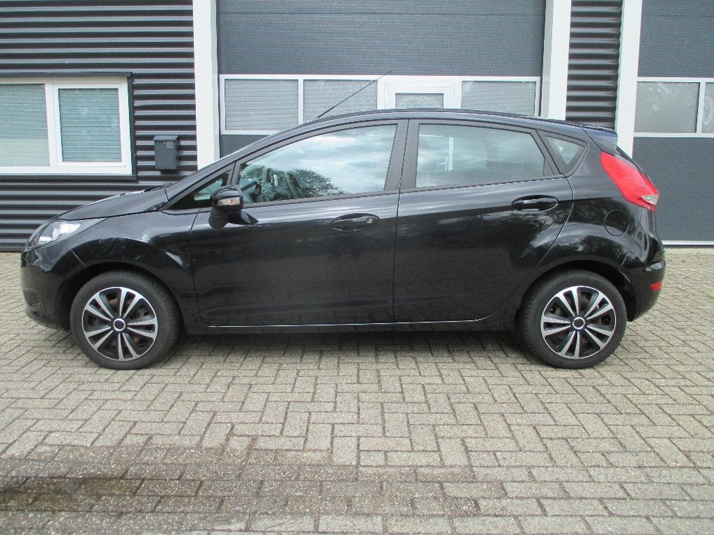 Ford Fiësta 1.25 44KW 5DR 2010 Zwart, Voorwielaandrijving, Stof, Mistlampen, 1242 cc