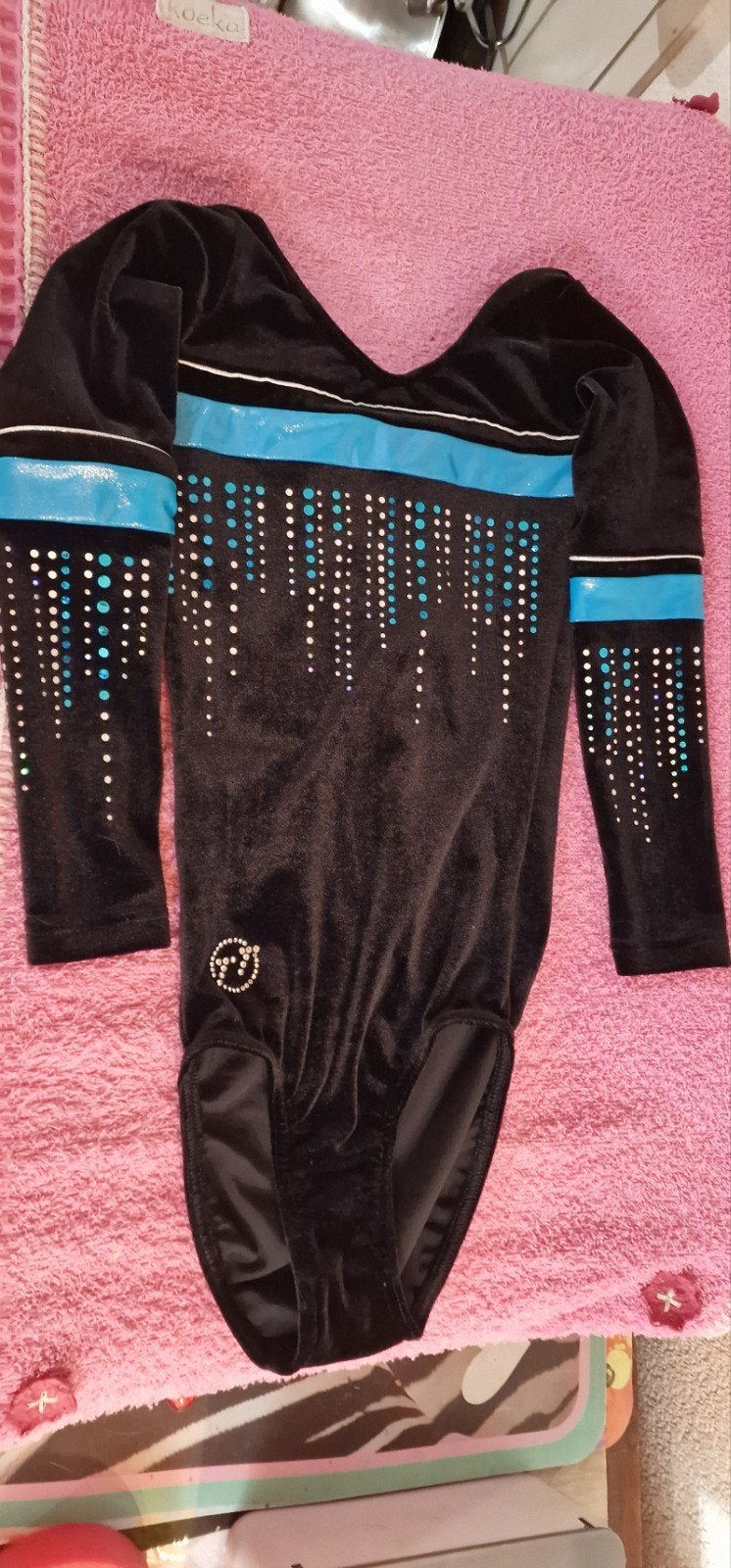 Turnpakje 128 Zwart met Blauw en Strass k788, Zwart, Overige typen, Ophalen of Verzenden, Maat 34 (XS) of kleiner