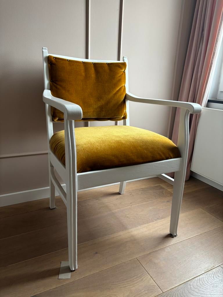 Vintage stoel met oker velours bekleding, Gebruikt, Minder dan 75 cm, Vintage, Ophalen of Verzenden