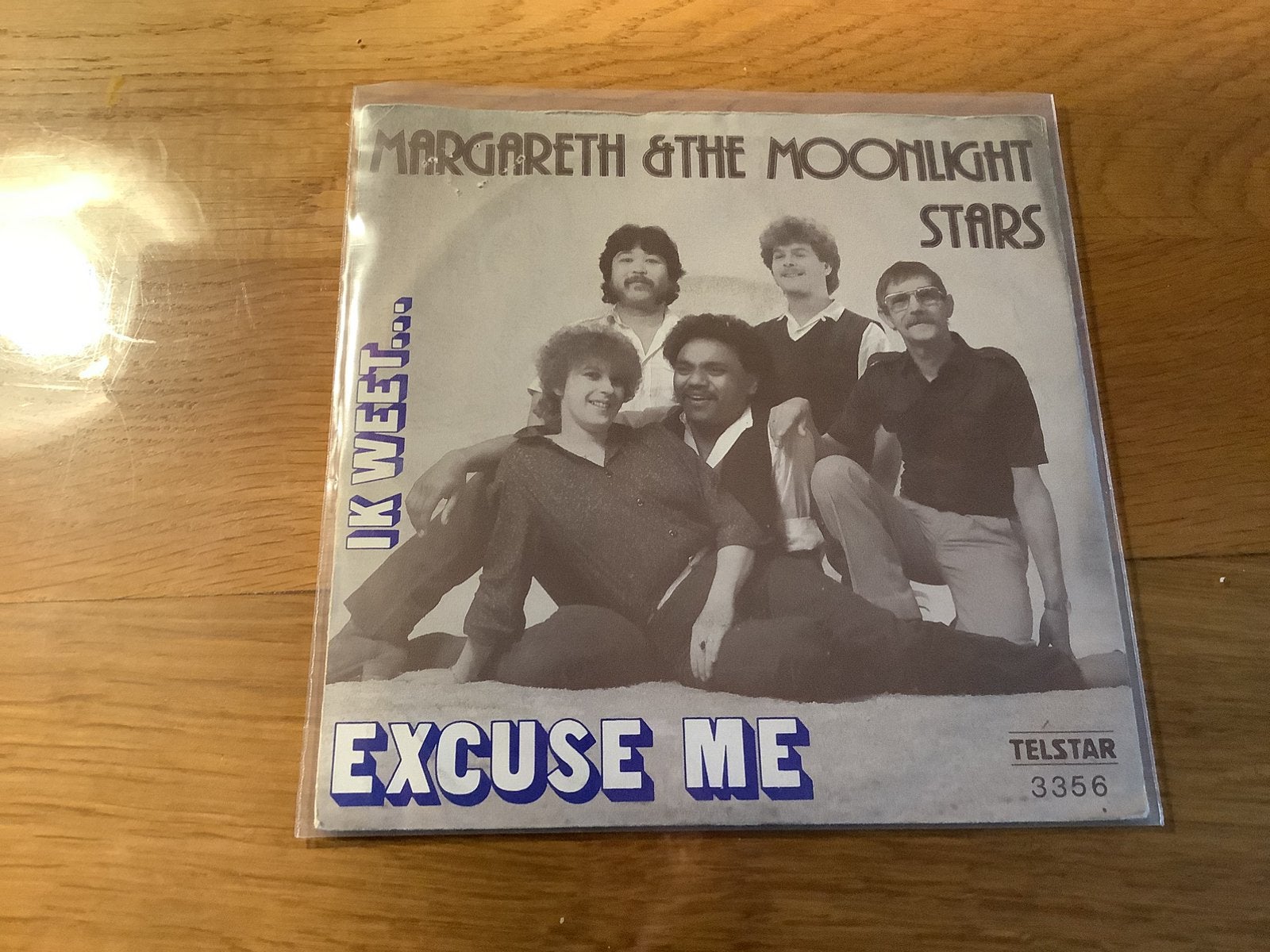 Margareth & The Moonlight stars.  Vinyl single. Telstar 3356, Ophalen of Verzenden, Gebruikt, Overige formaten, Levenslied of Smartlap