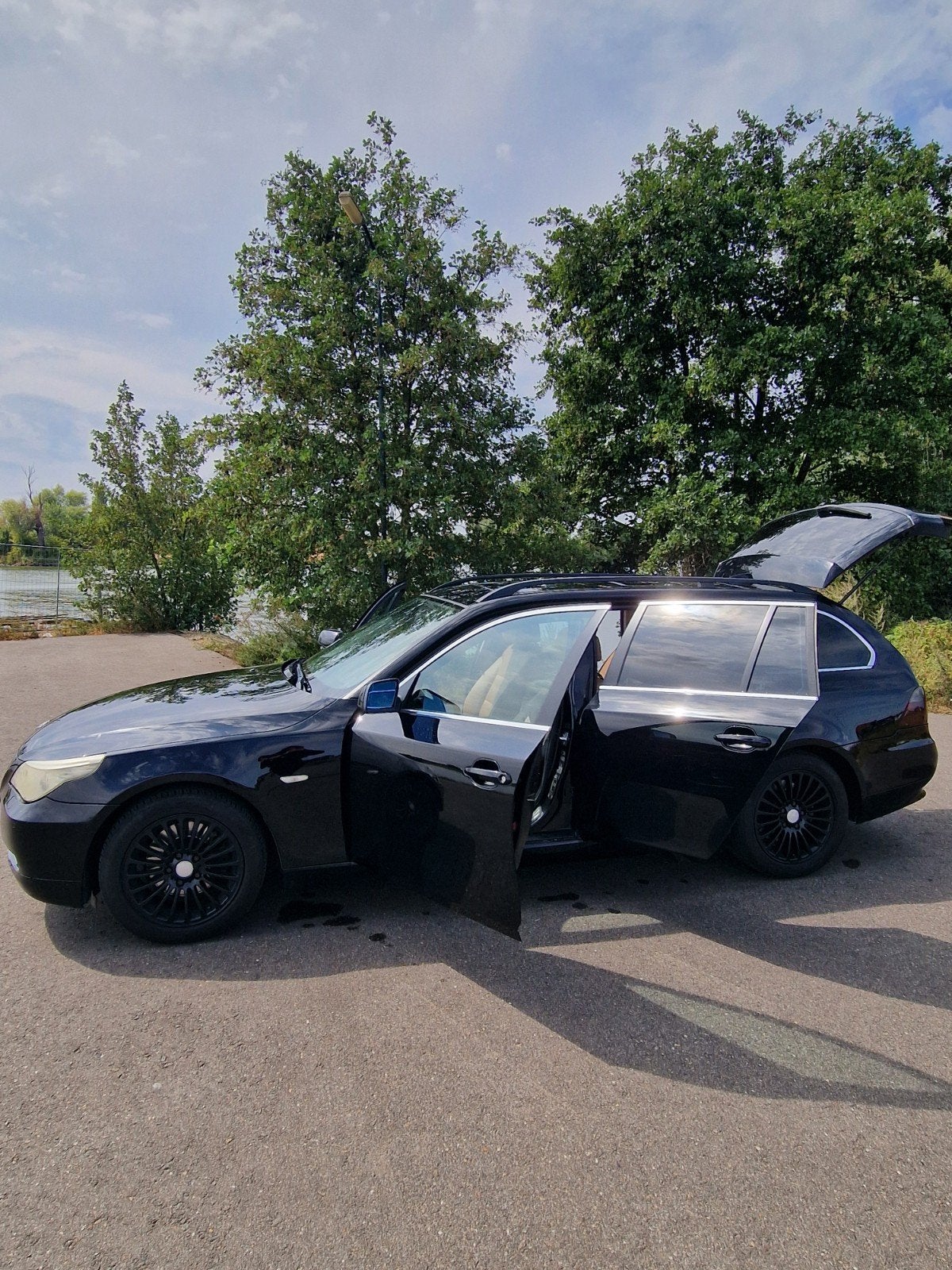 BMW 5-Serie 2.5 I 523 Touring AUT 2007 Zwart, Achterwielaandrijving, Beige, Zwart, Stationwagon