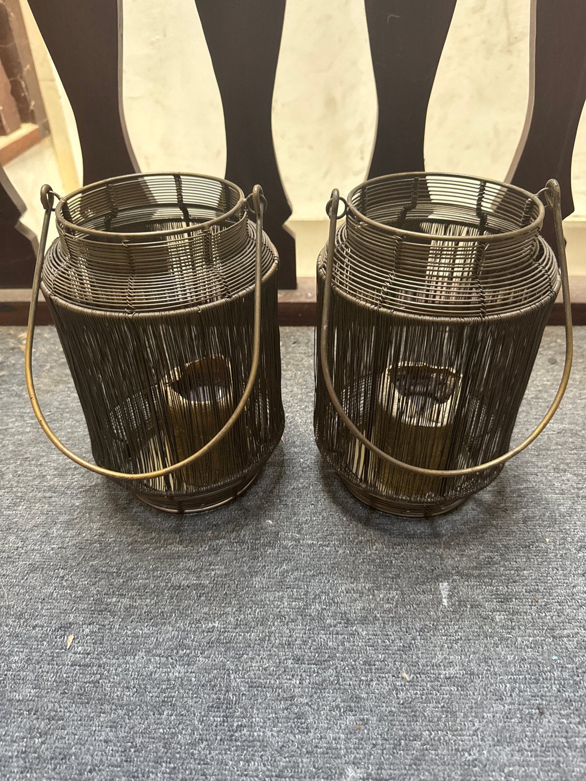 Set van 2 metalen lantaarns - sfeervolle verlichting, Huis en Inrichting, Gebruikt, Ophalen of Verzenden, Metaal, Bruin