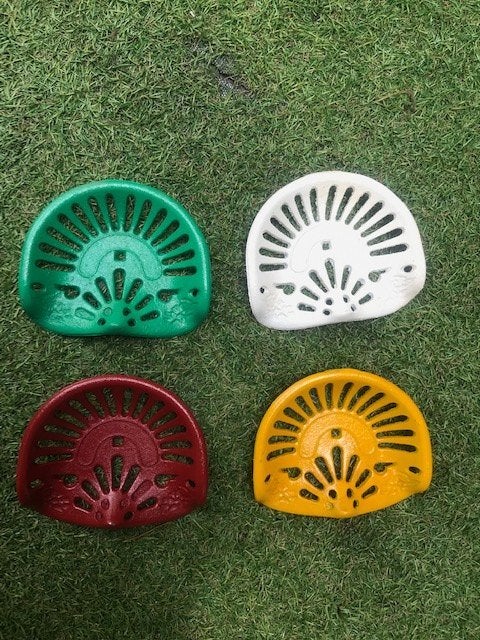 8 mini tractor zadels, gietijzer, Ophalen of Verzenden